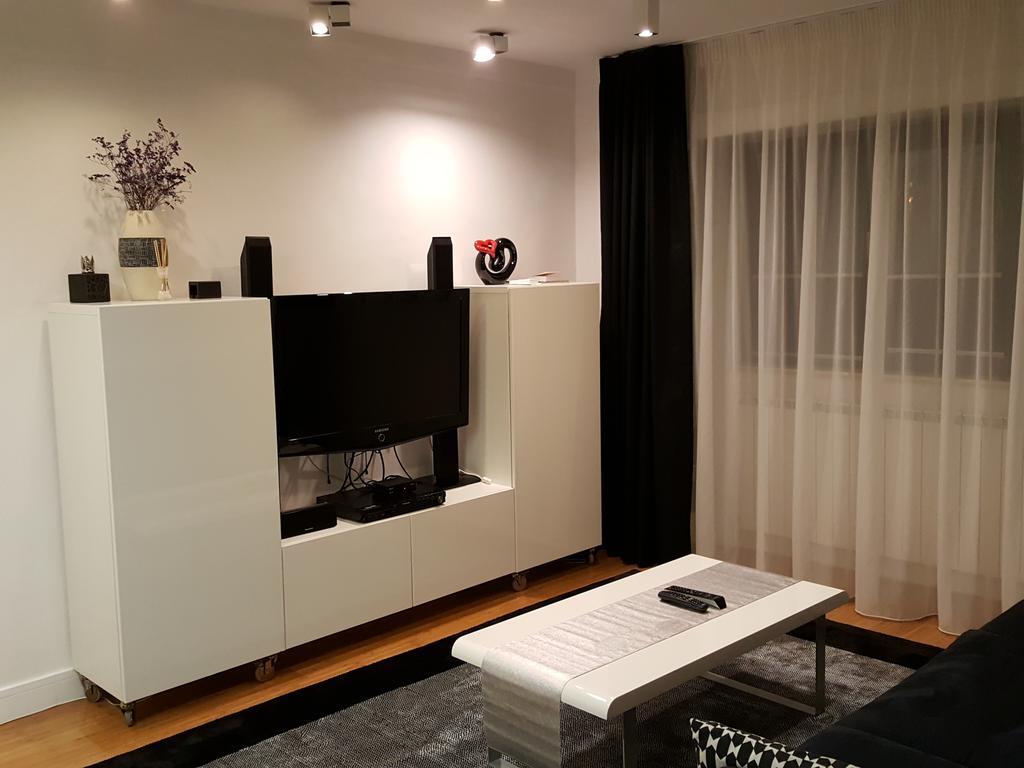 Mihail Cioranu Apartment Бухарест Екстер'єр фото